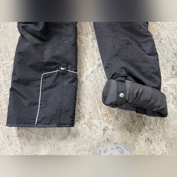 Phibee Unisex, Black, Adjustable, size 8/10 Waterproof snow/ski pants. - Picture 7 of 11
